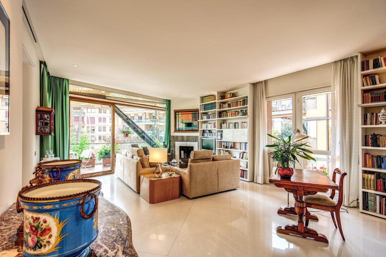 Terrazza Piccolomini: Elegant Apartment Stunning View Over Rome/St Peter'S Dome Exterior foto
