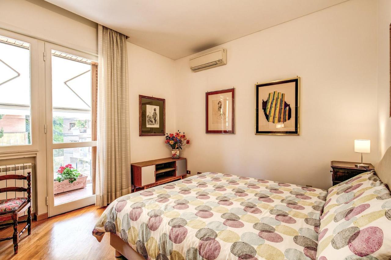 Terrazza Piccolomini: Elegant Apartment Stunning View Over Rome/St Peter'S Dome Exterior foto